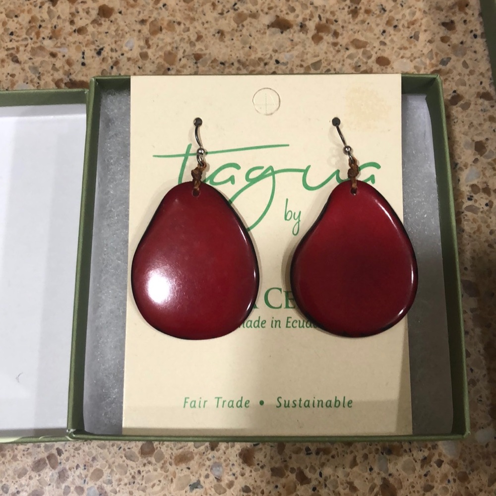 Earrings & matching bracelet